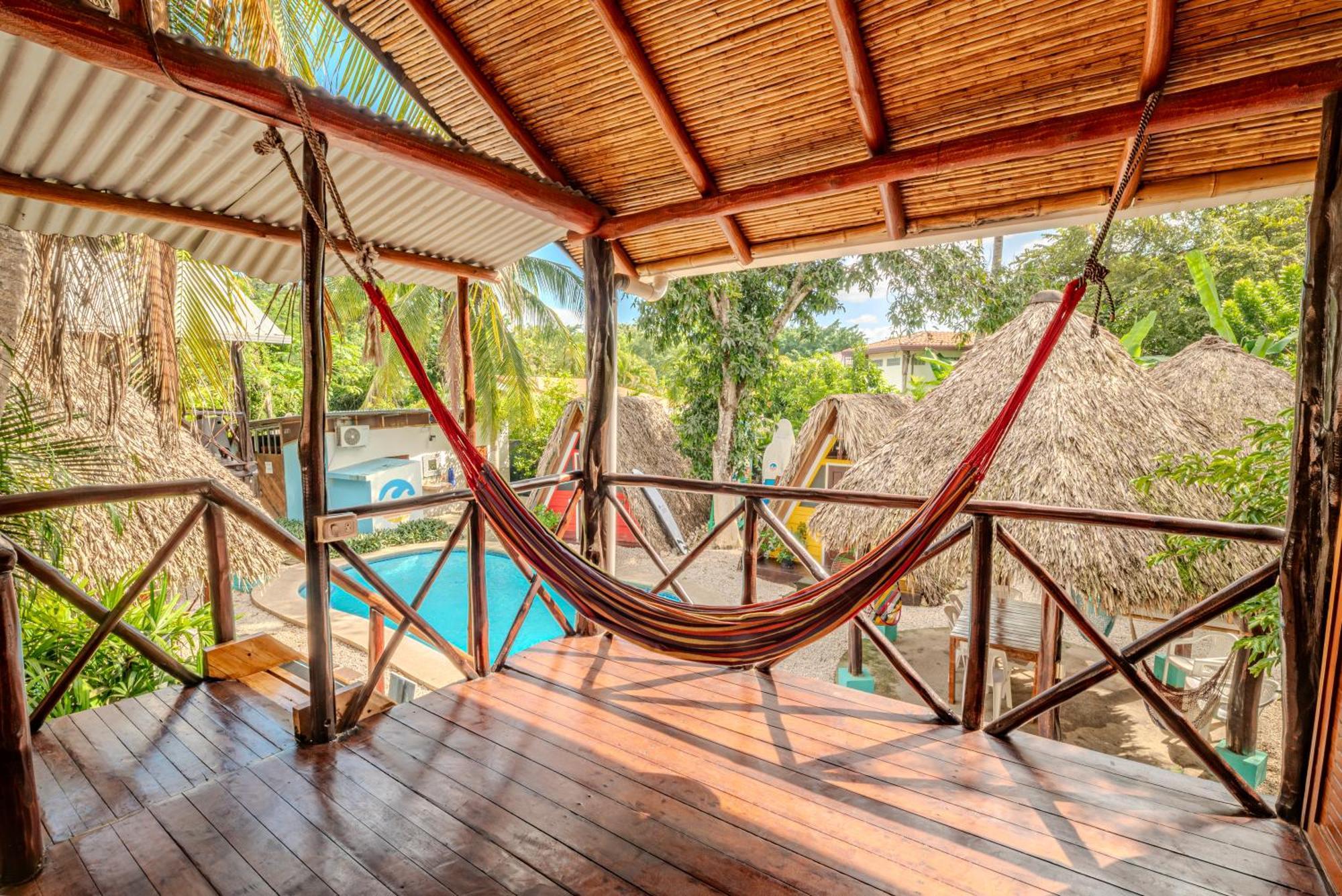 Surf Camp Hostel *